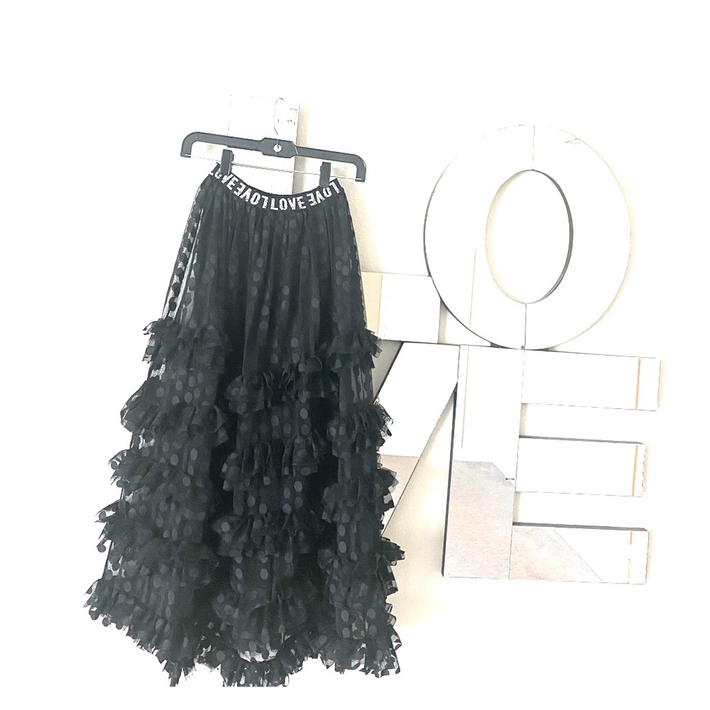 Transparent skirt with black dots